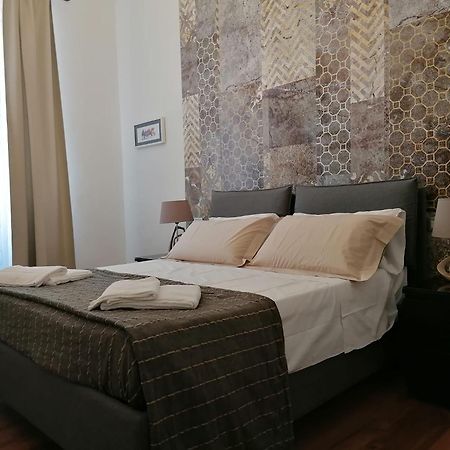 Monticello Apartment Via Cavour Рим Екстериор снимка